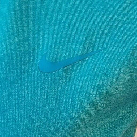 Nike Dri-Fit V-Neck Tee - Picture 4 of 5